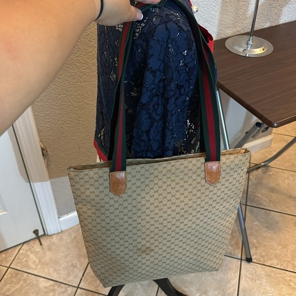 Vintage Gucci Monogram Shoulder Bag - Picture 2 of 10